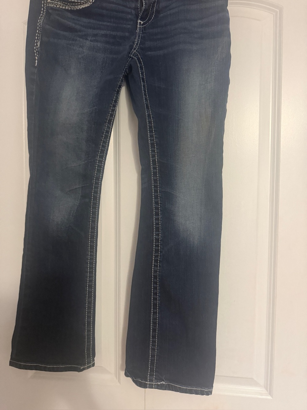 Maurices Premium 9/10 Short Bootcut Jeans Embellished Bling Pockets Y2K